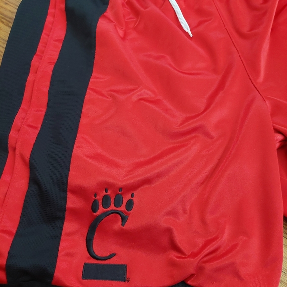 Nike Men's Athletic Shorts Jordan Cincinnati Bearcats Vintage Basketball Sz L - Picture 2 of 9